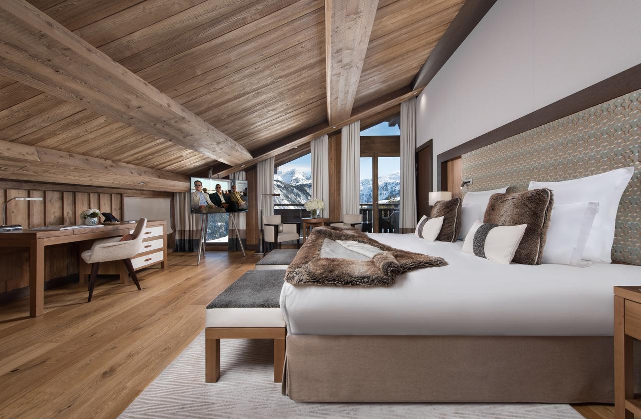 Hotel Barriere Les Neiges Корчевел Екстериор снимка